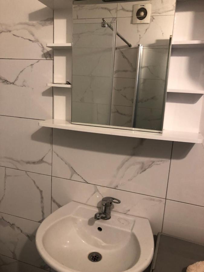 Ulpiana Apartment Centrum, Prishtine Luaran gambar